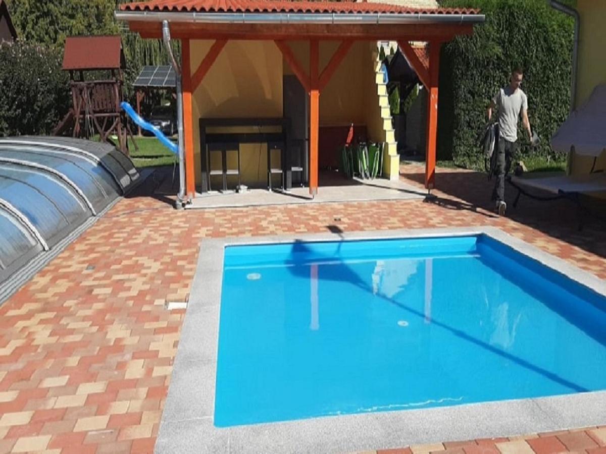 Ponty-Poronty Vendeghaz Hotel Nagybaracska Exterior foto